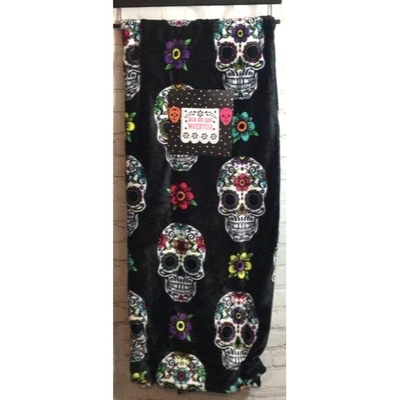 Dia De Los Muertos Sugar Skull Plush Throw Blanket 60" x 70" - Picture 3 of 4